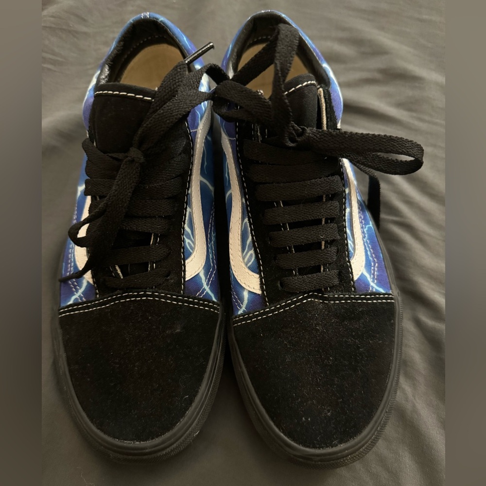 VANS Size 8.5 black and lightening